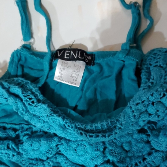 2 Venus Tops - Picture 3 of 3
